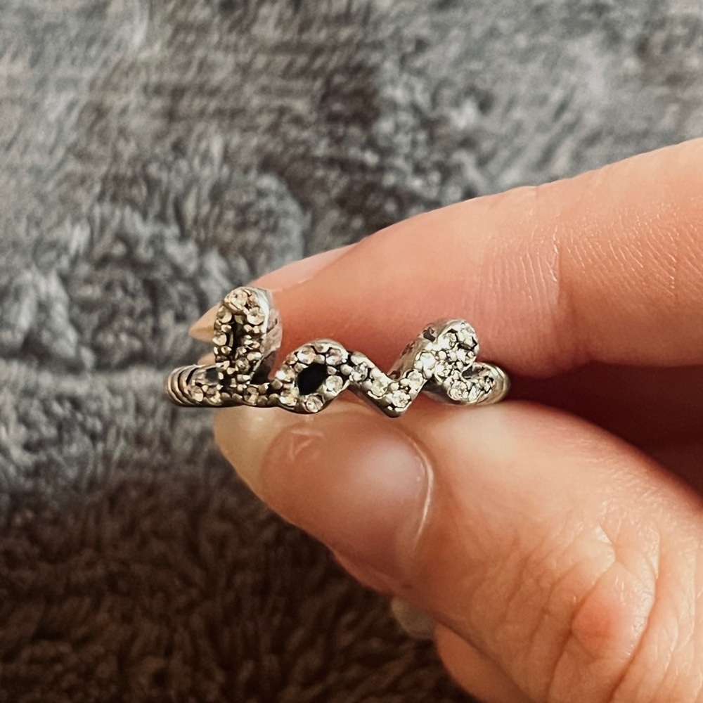 Feminine Silver Rings - Picture 3 of 3